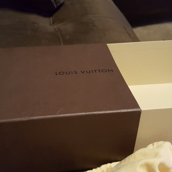 Flats - Picture 8 of 8